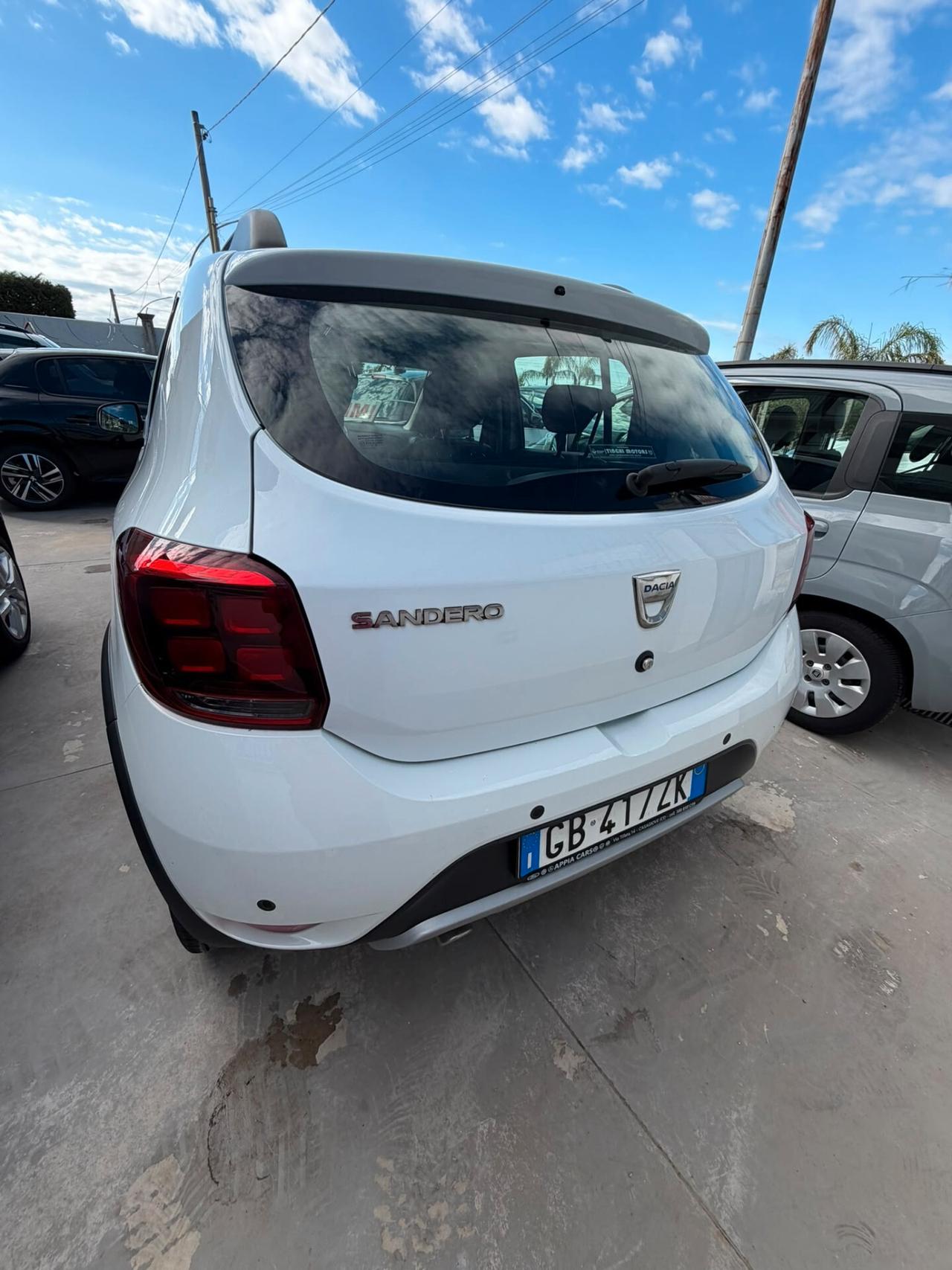 Dacia Sandero Stepway 1.0 TCe 100CV ECO-G 15th Anniversary