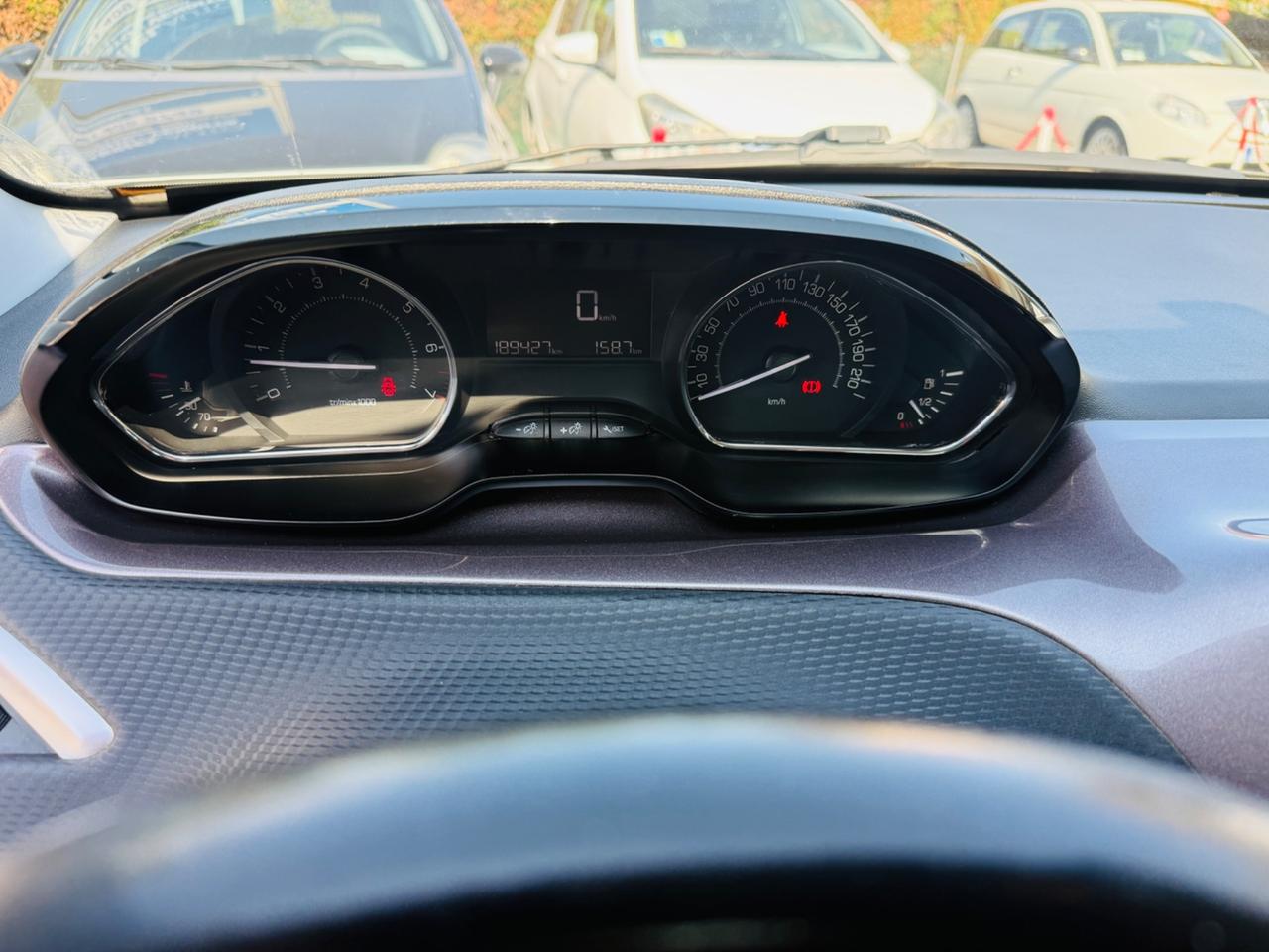 Peugeot 2008 1.2 82cv Active Ok Neopatentati