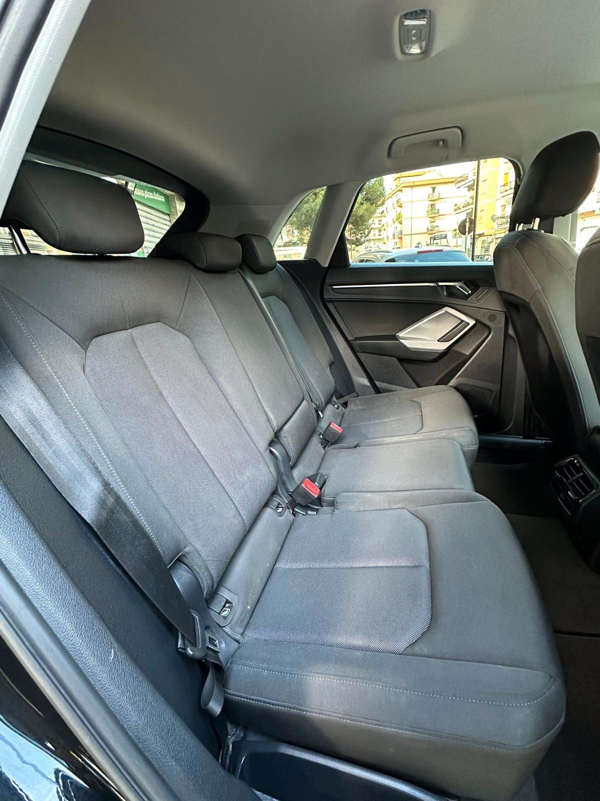 Audi Q3 35 TDI S tronic line edition