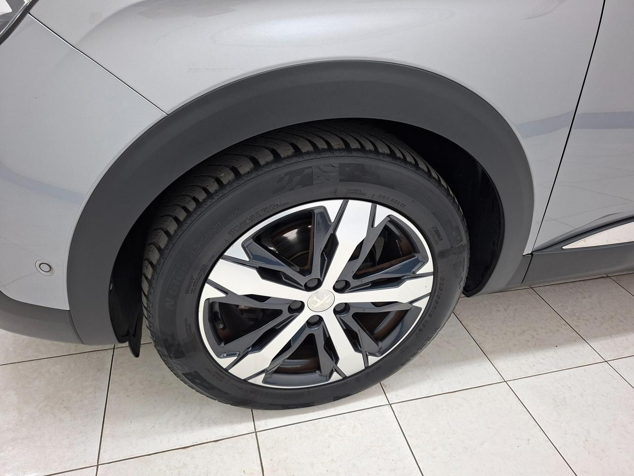 Peugeot 3008 Allure 1.6 BlueHDi 120cv