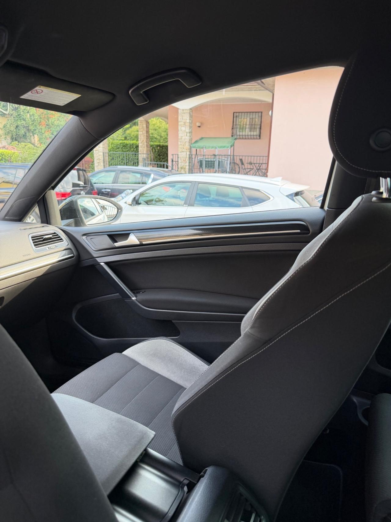 Volkswagen Golf R 2.0 TSI DSG 4MOTION 5p. BMT