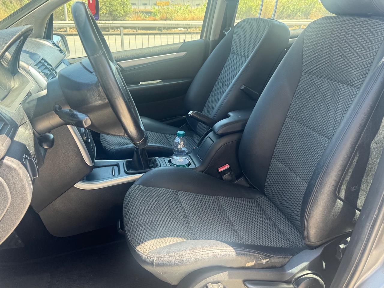 Mercedes-benz A 160 Avantgarde 2010 ok neopatentati