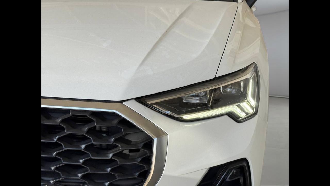 AUDI Q3 I 2019 Sportback - Q3 Sportback 35 2.0 tdi s-tronic