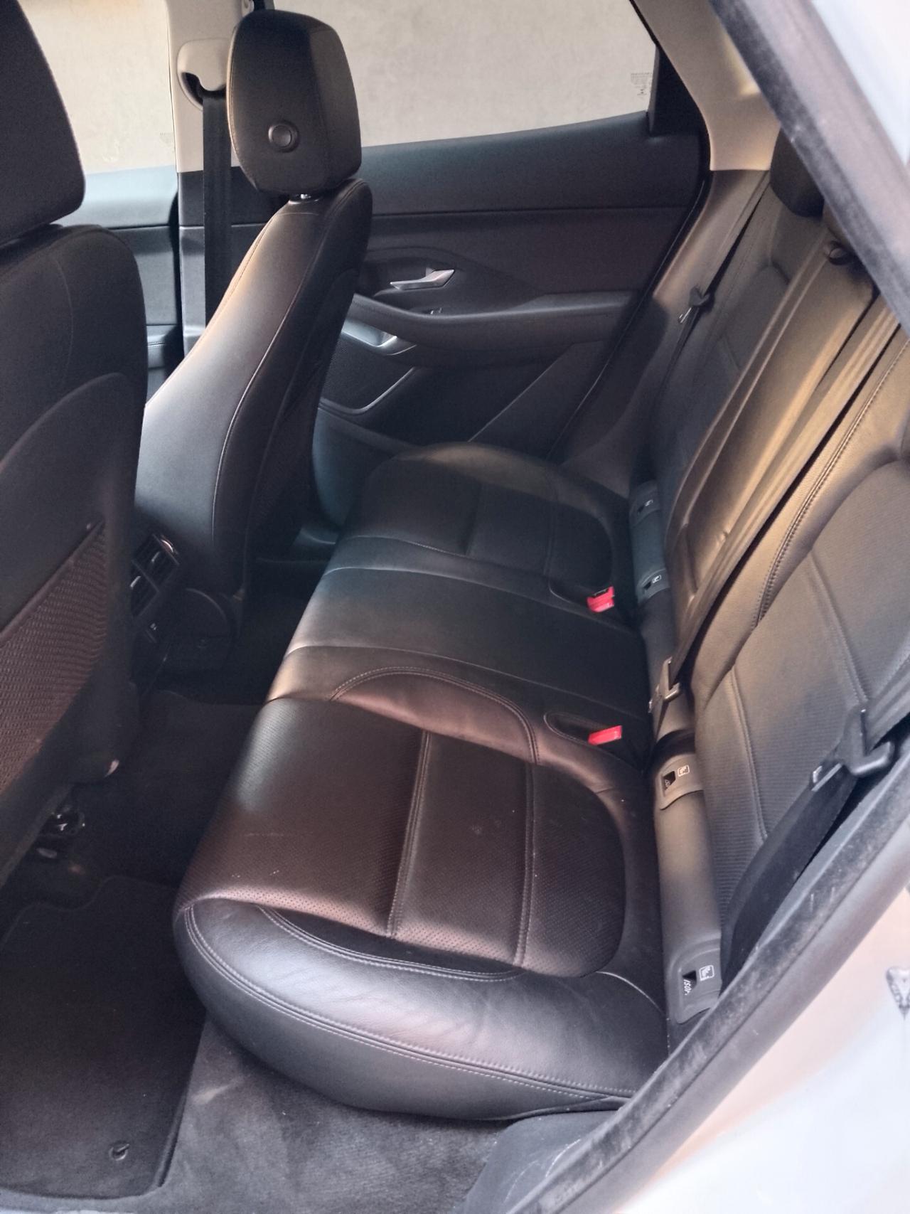 Jaguar E-Pace 2.0D 150 CV AWD aut. R-Dynamic HSE