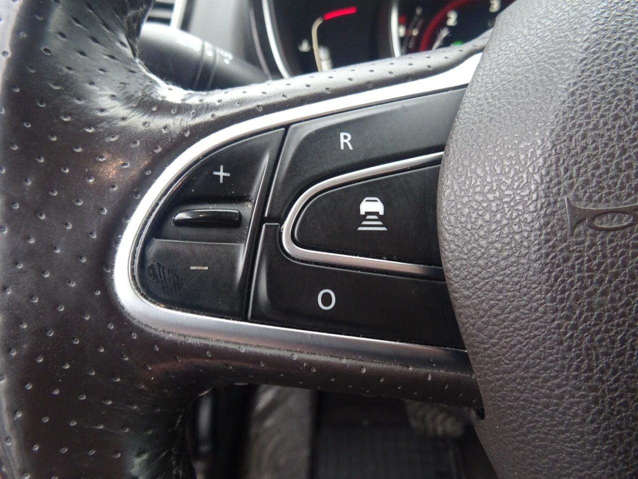 Renault Espace dCi 160CV EDC Energy Initiale Paris 4Control