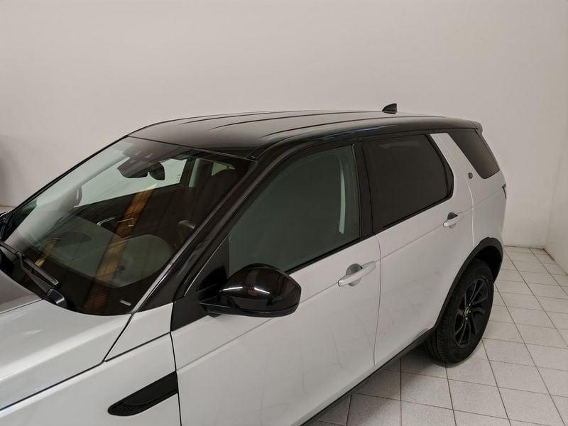 Land Rover Discovery Sport 2.0 TD4 150 CV Dark Edition