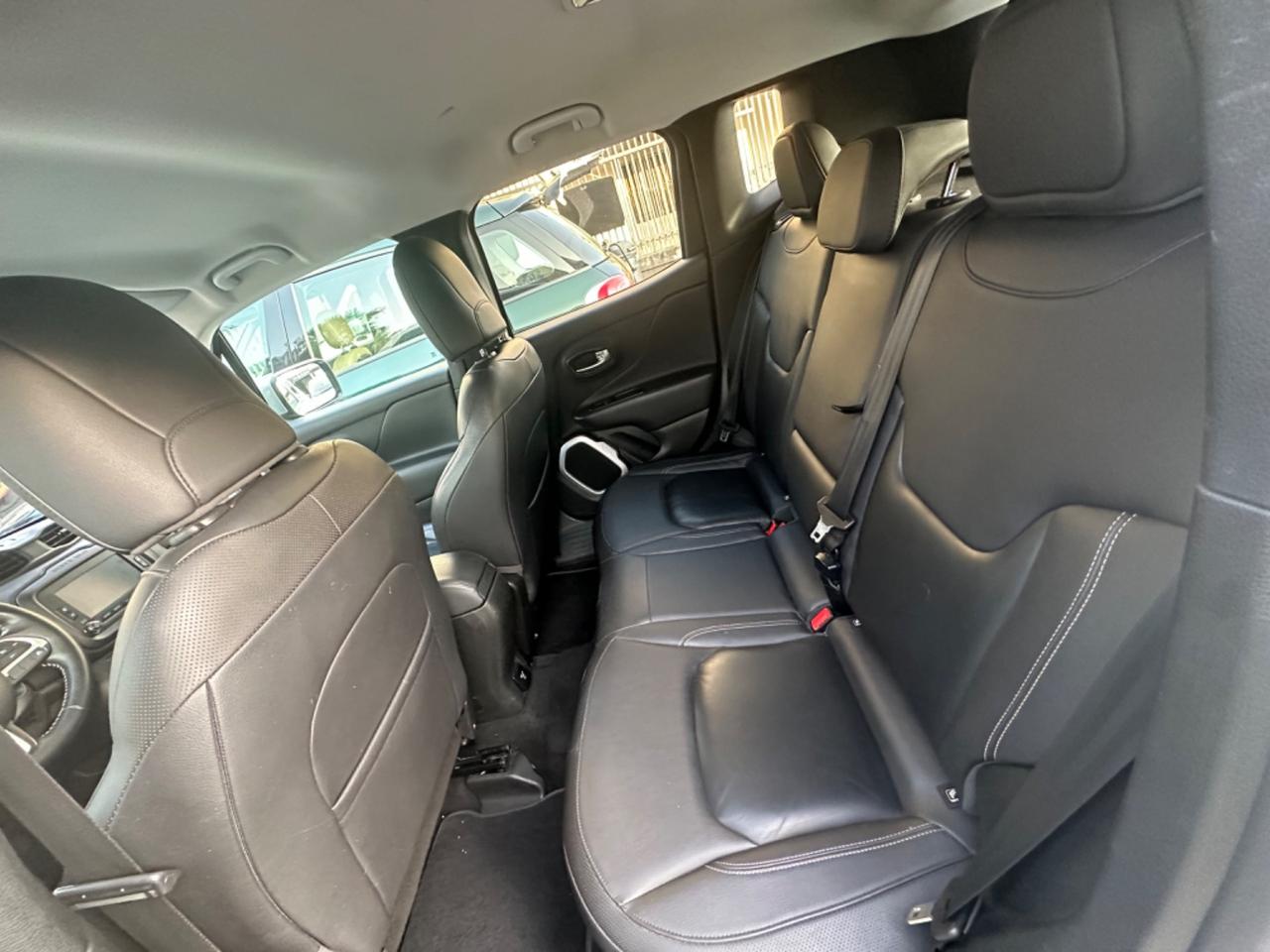 Jeep Renegade 1.6 Mjt DDCT 120 CV Limited Pelle totale/Fari full led/Navi