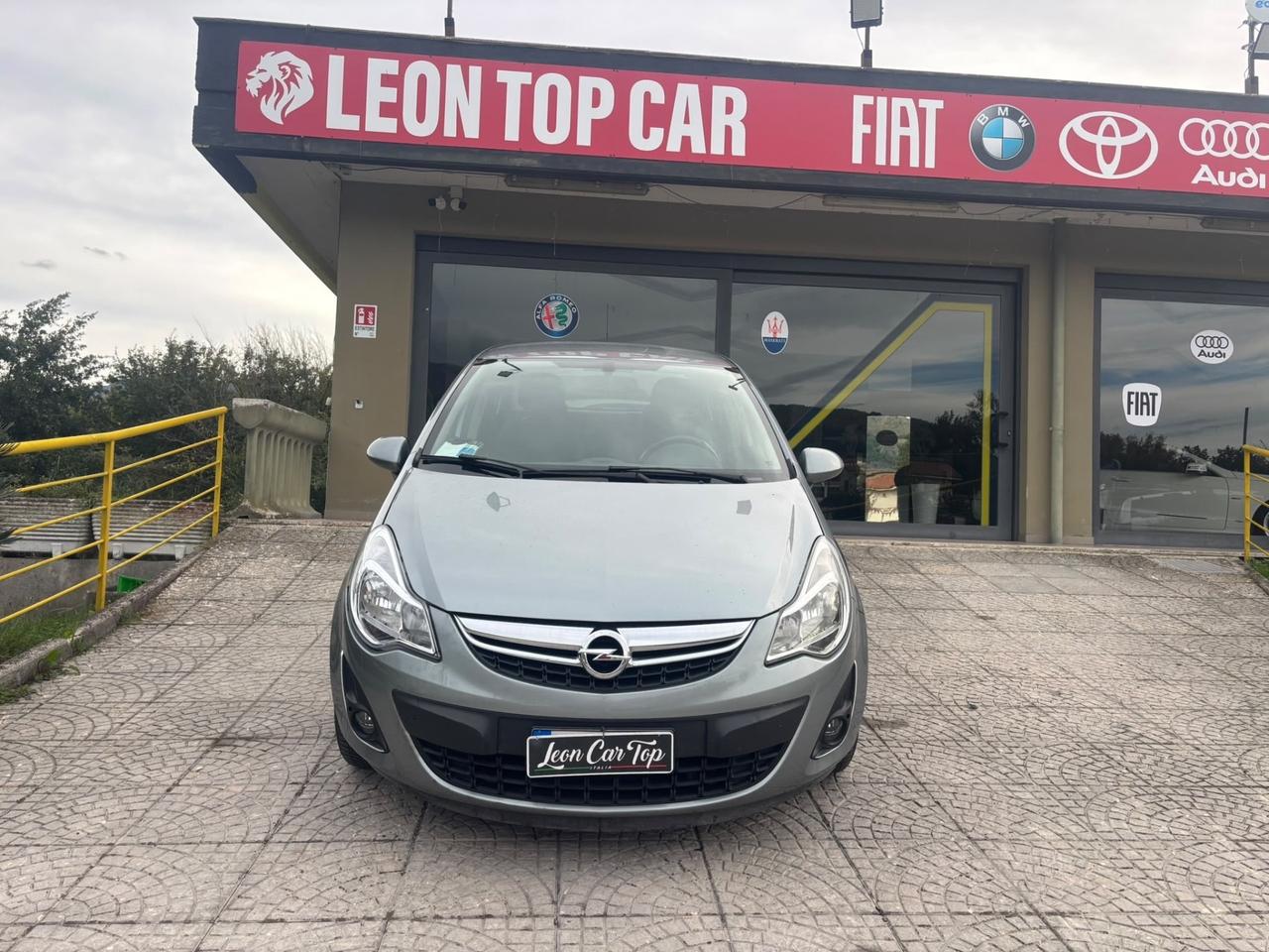 Opel Corsa benzina e metano anno 2013 garantita
