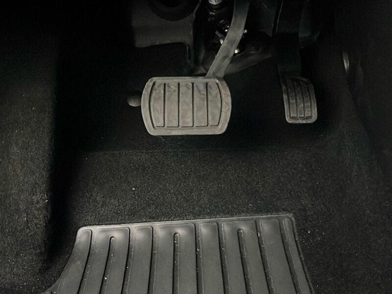 Jeep Avenger E-HYBRID Altitude 1.2 110cv DCT MHEV