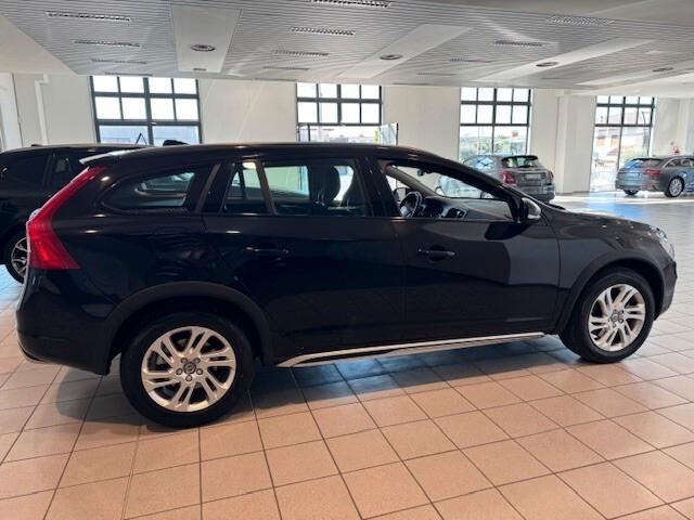 Volvo V60 Cross Country D3 Geartronic Business