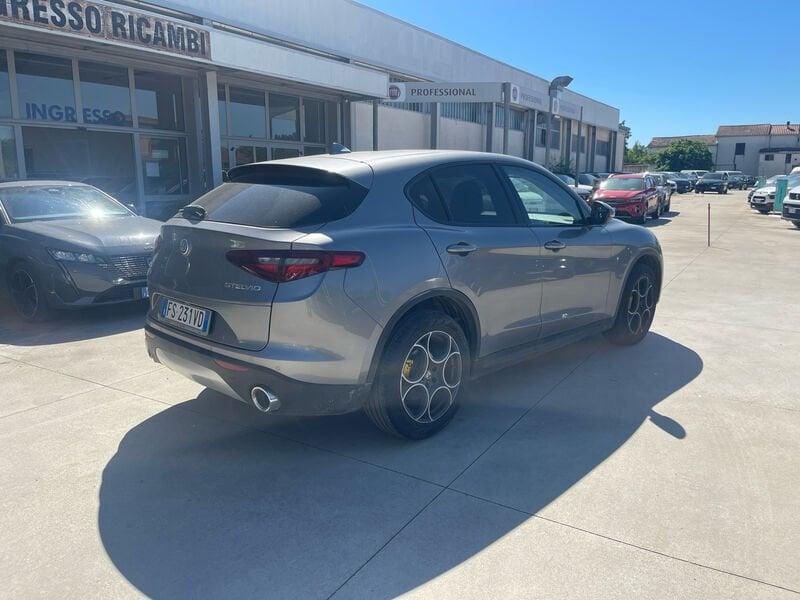 Alfa Romeo Stelvio 2.2 t Executive Q4 190cv auto my19
