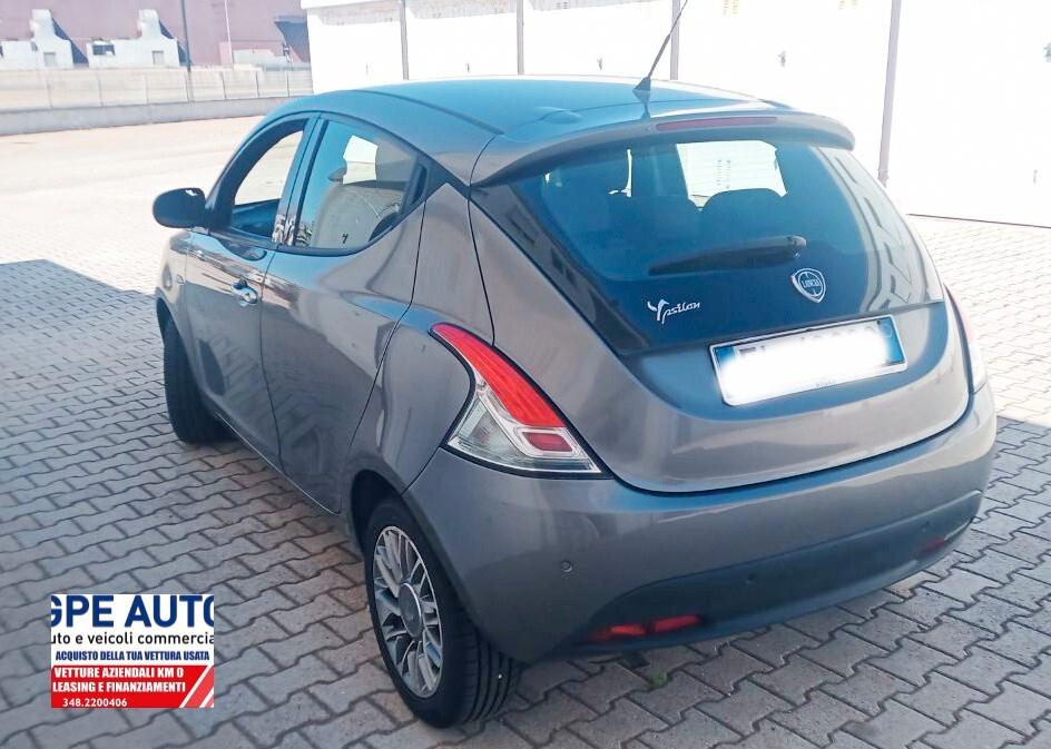 Lancia Ypsilon 1.2 69 CV 5 porte S&S Platinum