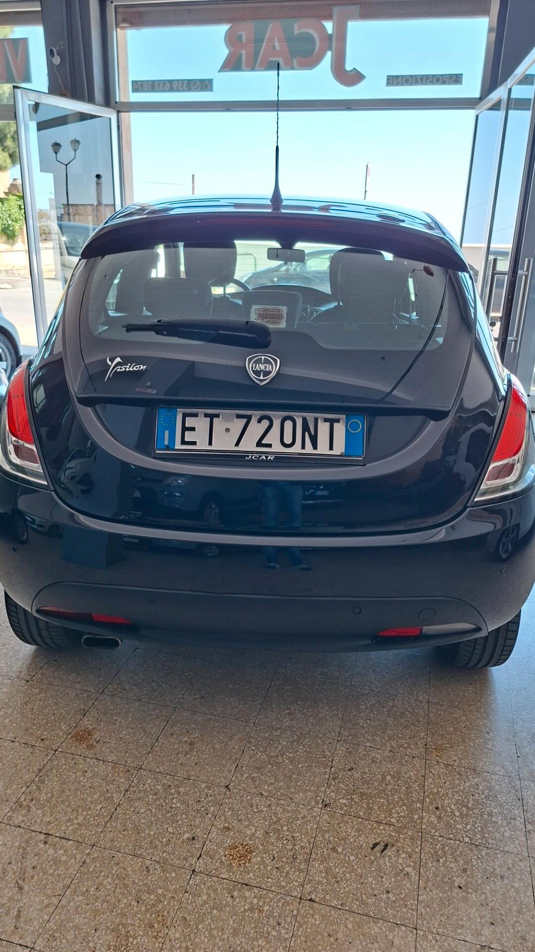 Lancia Ypsilon 1.2 69 CV 5 porte S&S Gold