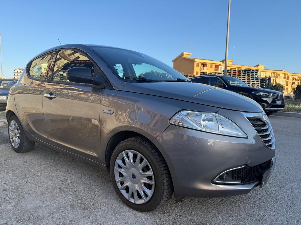 Lancia Ypsilon 1.3 MJT 16V 95 CV 5 porte S&S Silver 2013