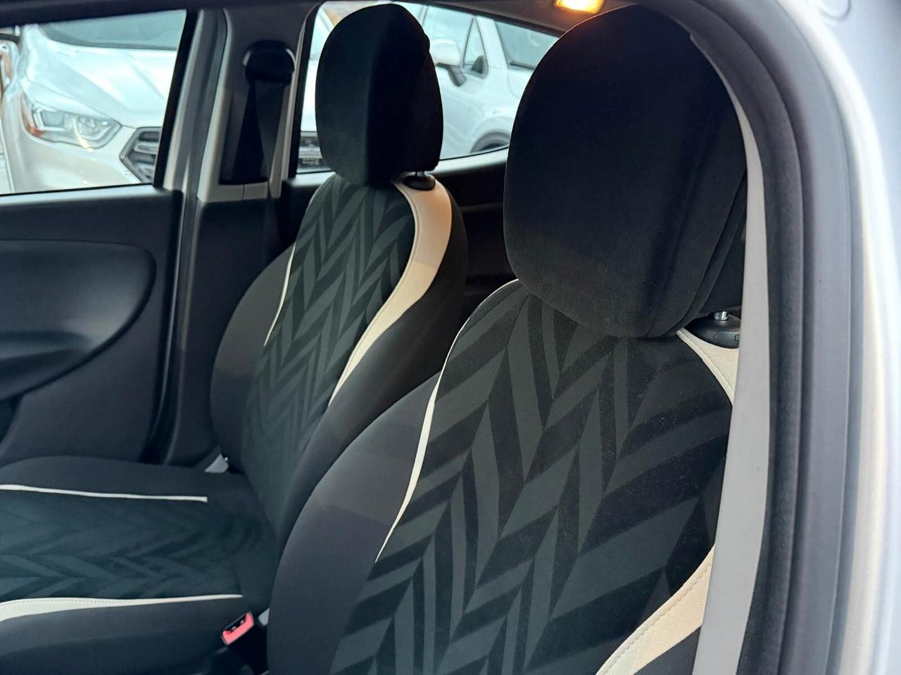 Lancia Ypsilon 1.2 69 cv. EcoChic GOLD (Imp GPL)