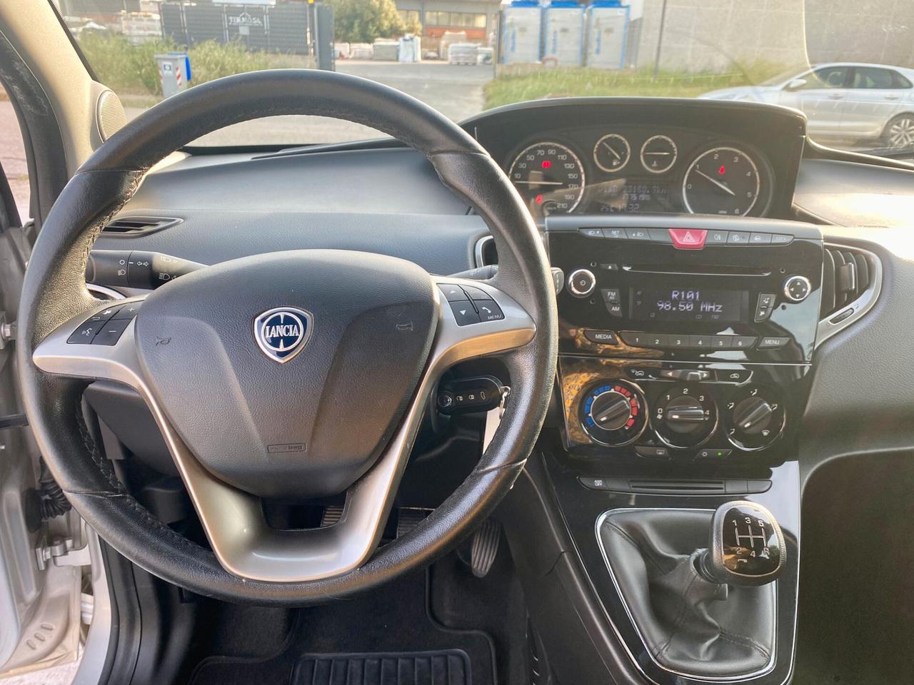 Lancia Ypsilon 1.3 MJT 16V 95 cv. 5 porte S&S Gold