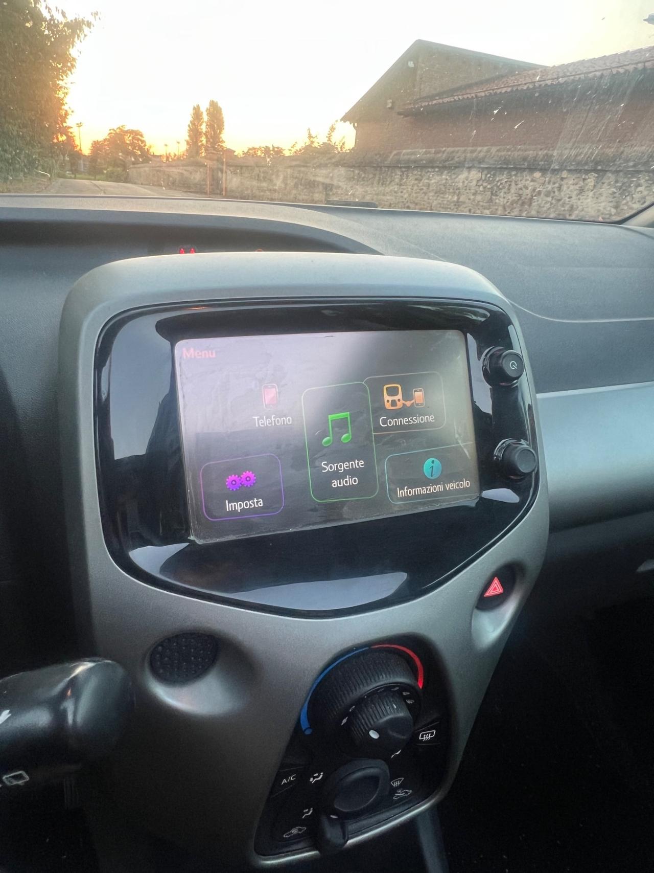 Peugeot 108 PureTech 82 5 porte Allure TOP!