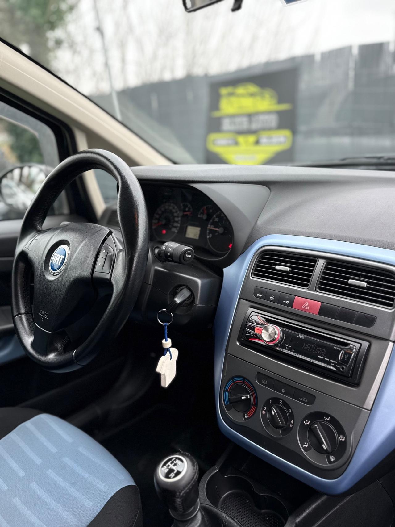 Fiat GRANDE PUNTO 1.4 GPL UNICOPROPRIETARIO 5 PORTE