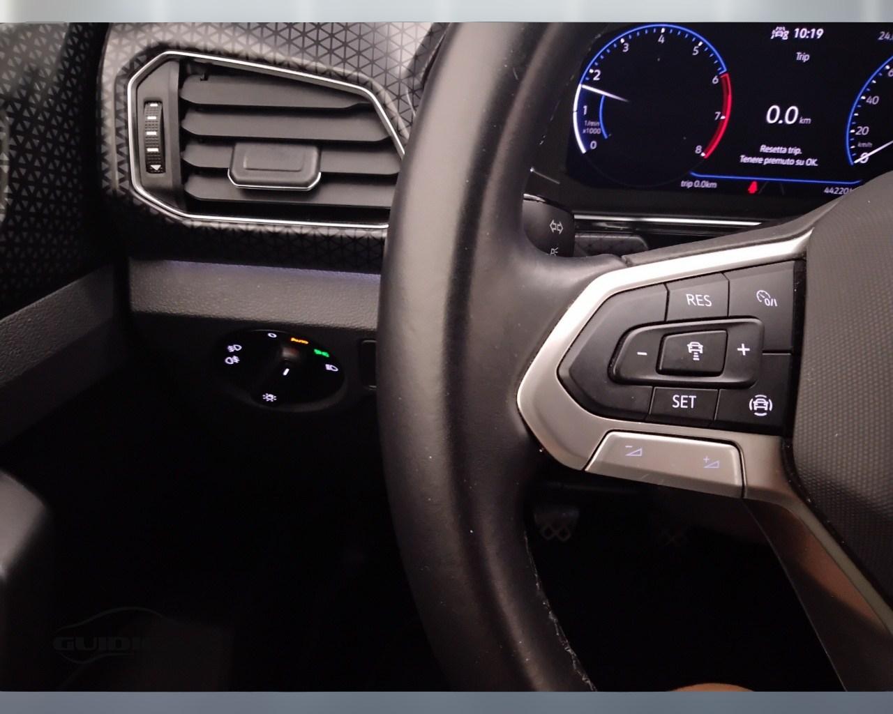 VOLKSWAGEN T-Cross 2019 - T-Cross 1.0 tsi Advanced 110cv