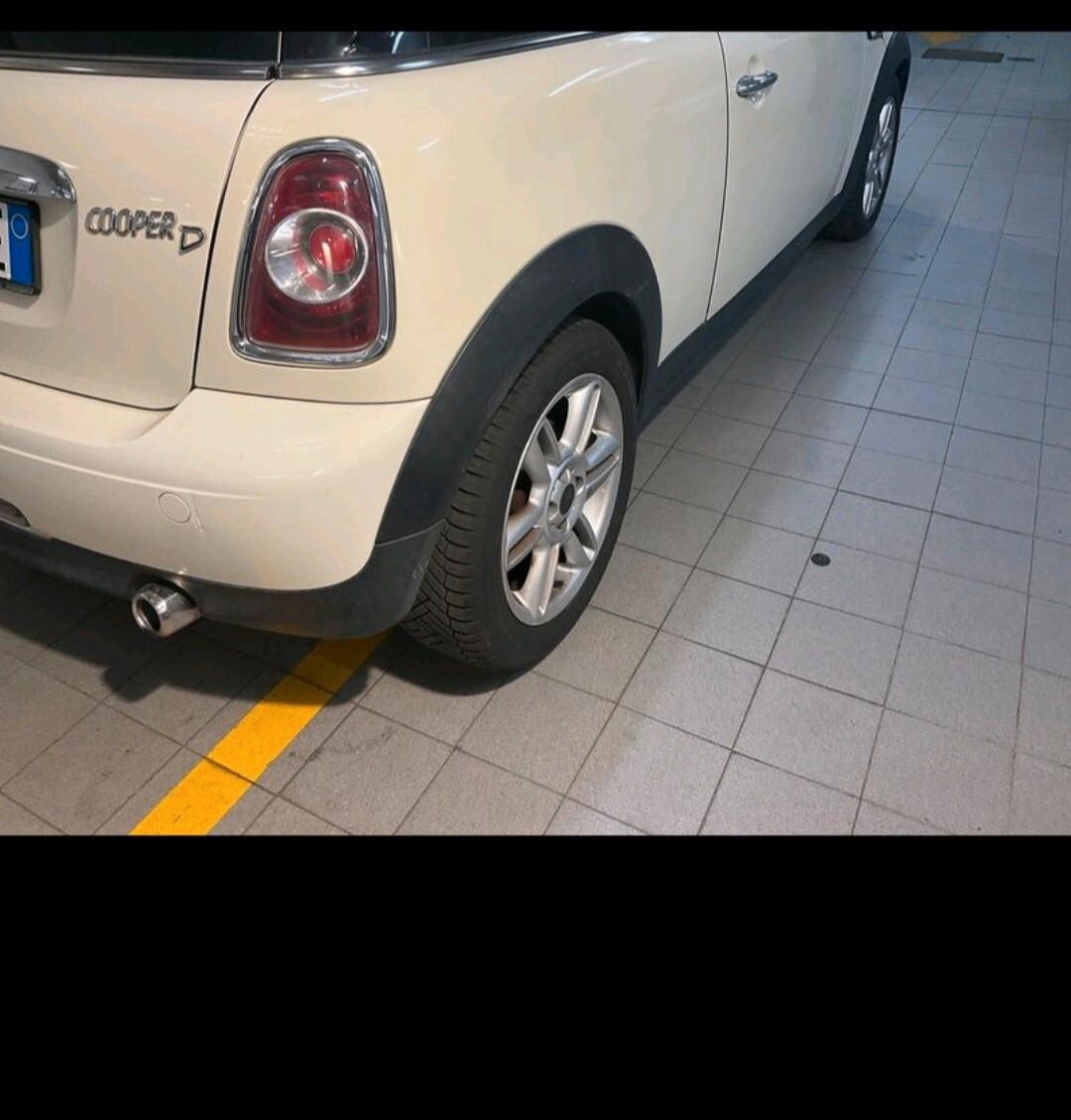 Mini Cooper 1.6 tdi 110 Cv 2011