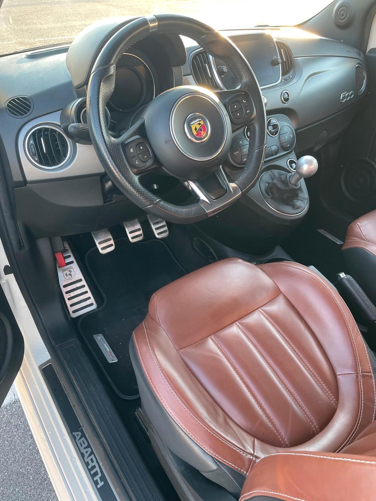 Abarth 595 C 1.4 Turbo T-Jet 165 CV Turismo Cabrio