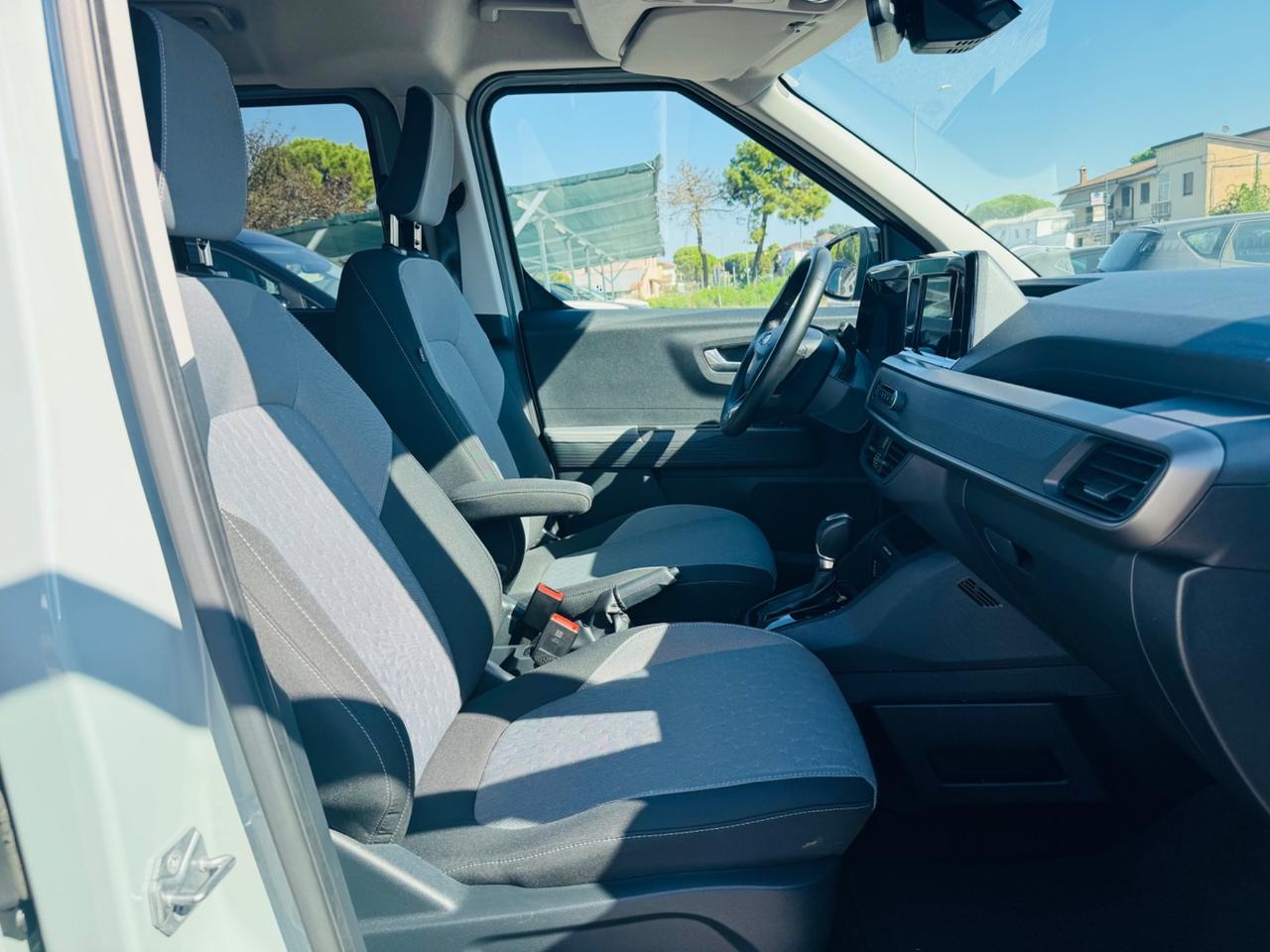 Ford Tourneo Courier 1.0 EcoBoost Active