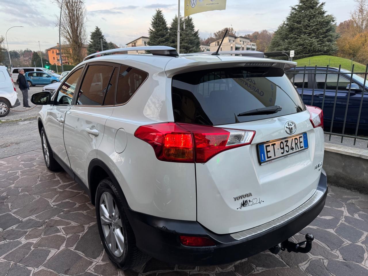 Toyota RAV 4 RAV4 2.2 D-CAT A/T 4WD Lounge gancio traino