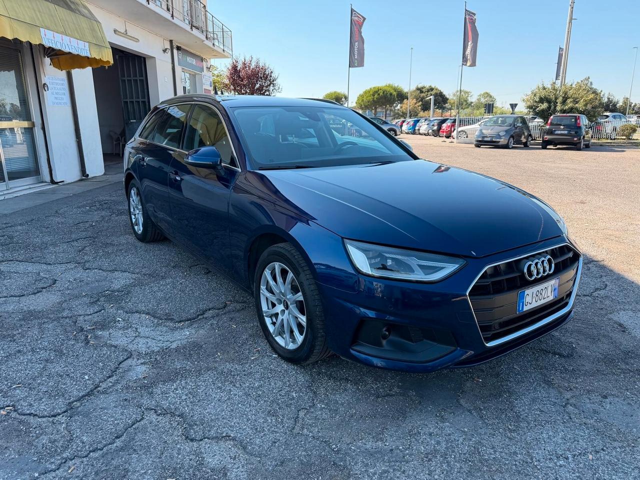 Audi A4 30 TDI/136 CV S tronic Business Advanced