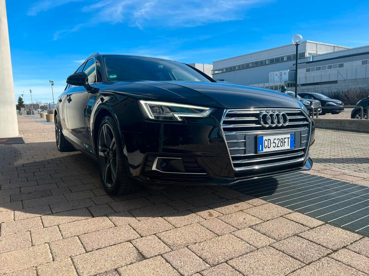 Audi A4 Avant 2.0 TDI 150 CV ultra Sport