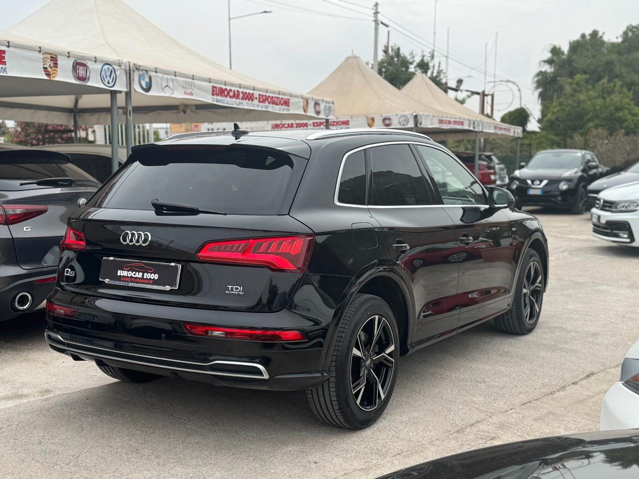 AUDI Q5 2.0 S-LINE INTERNO ED ESTERNO