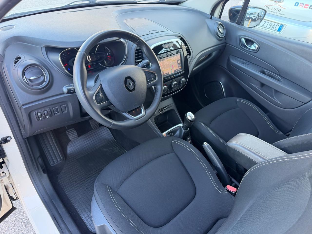 Renault Captur dCi 8V 90 CV EDC Sport Edition
