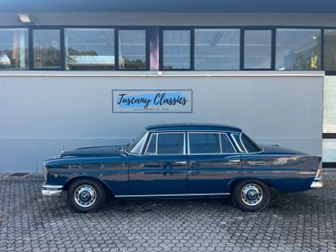Mercedes-benz 220 SE