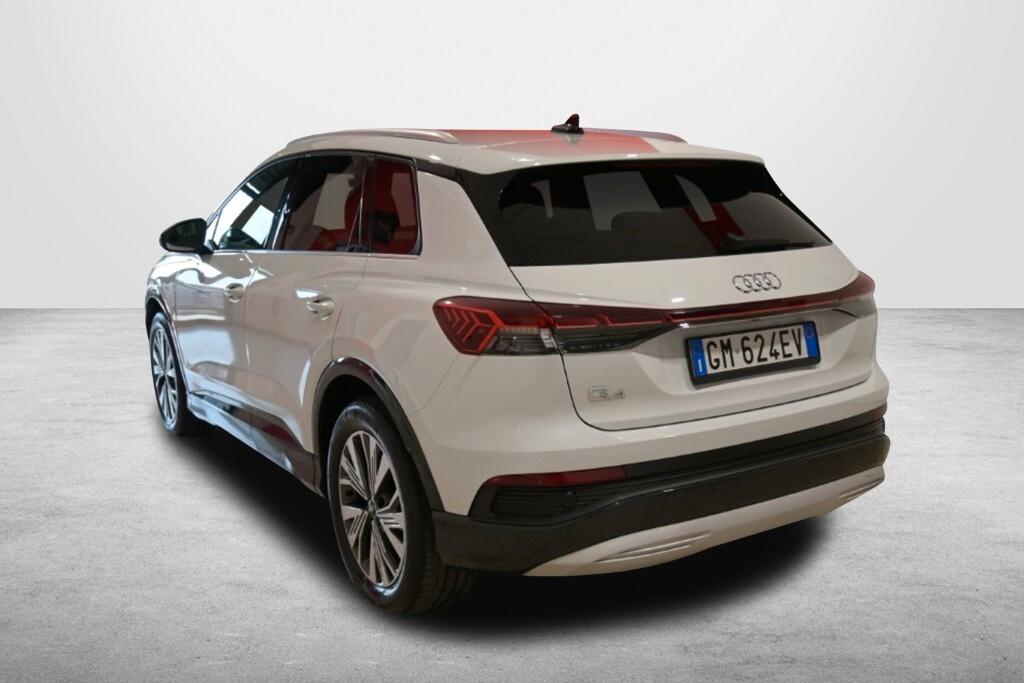 AUDI Q4 35 E-TRON 170CV AUTOMATIC BUSINESS ADVANCED ( FARI LED - VIRTUAL COCKPIT - ADAPTIVE CRUISE - CLIMA TRIZONA - NAVI - MIRROR - PARK ASSISTANT - CERCHI 19 - TELECAMERA POST. ) KM 32000