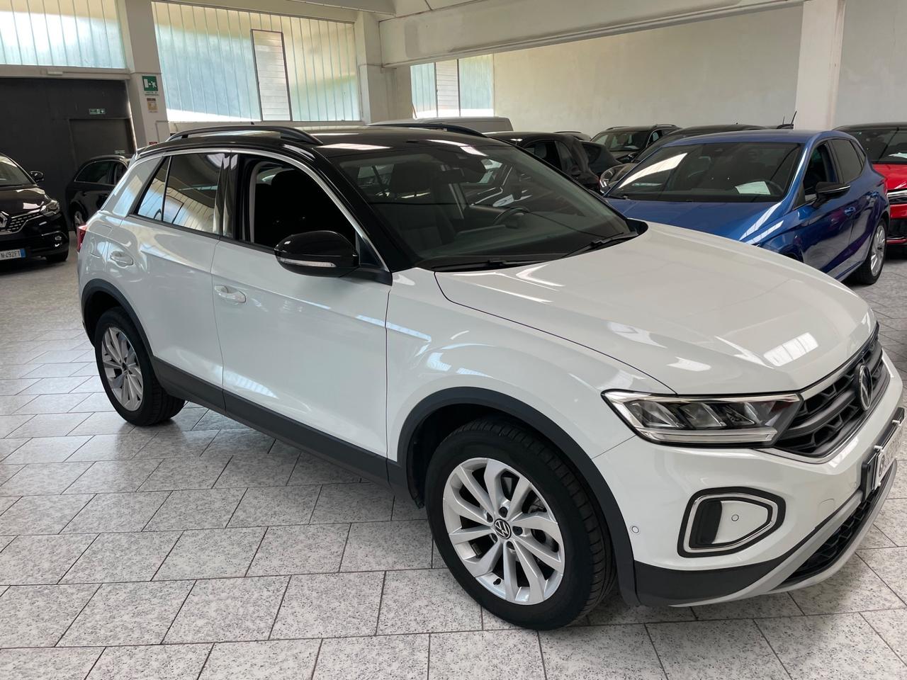 Volkswagen T-Roc 2.0 TDI SCR Life Telec. Keyless