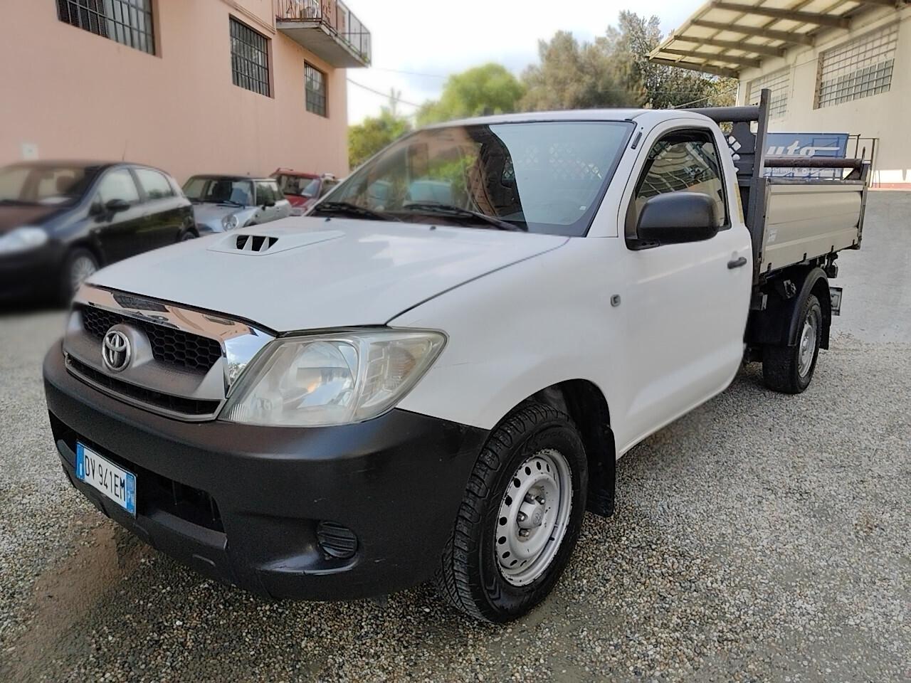 Toyota Hilux 2.5 D-4D 2WD 2p. Ribaltabile
