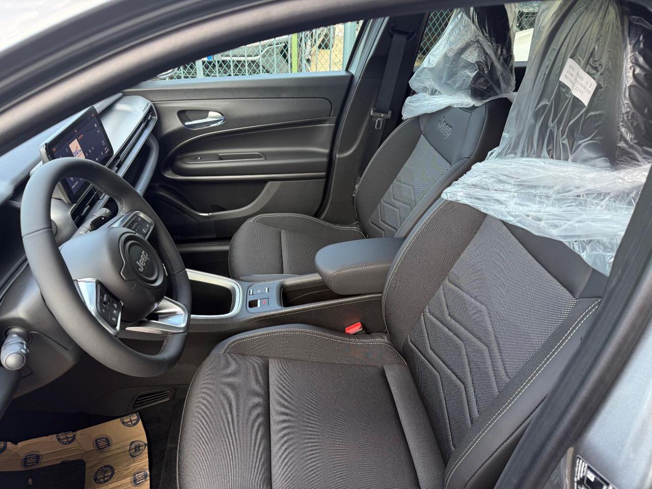 Jeep Avenger 1.2 turbo e-hybrid mhev Summit fwd 110cv edct6