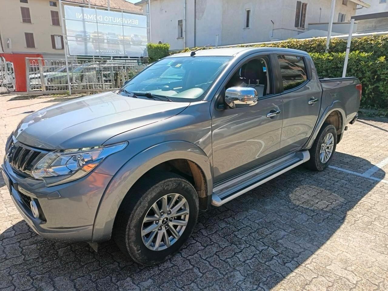 Mitsubishi L200 2.4 DI-D/181CV Double Cab