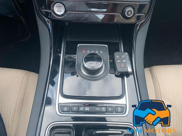 JAGUAR XE 2.0 D 180 CV aut. Pure Business Edition