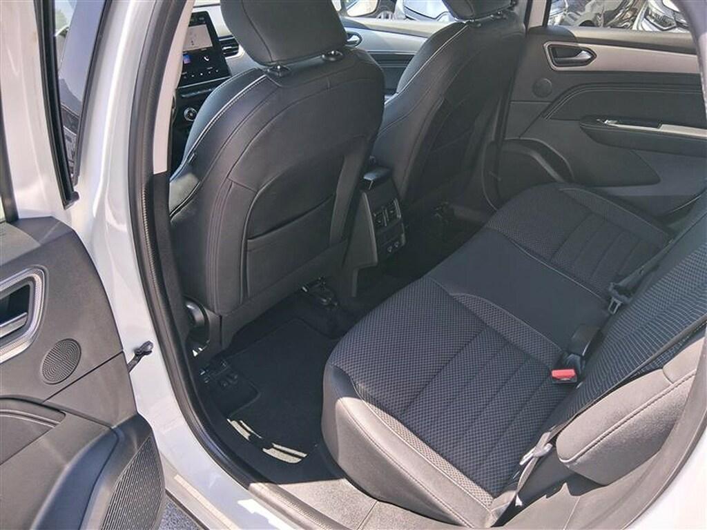 Renault Arkana 1.6 Hybrid Intens E-Tech Auto