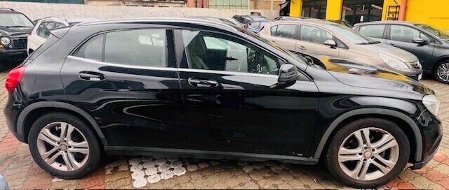 Mercedes-benz GLA 200 d Premium