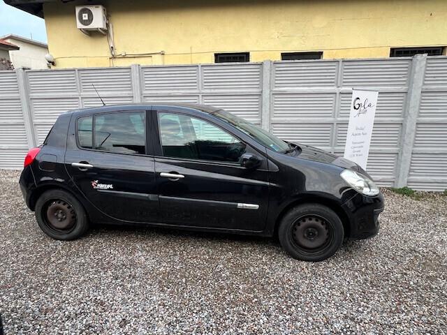 Renault Clio Storia 1.2 16V 5 porte GPL Dynamique