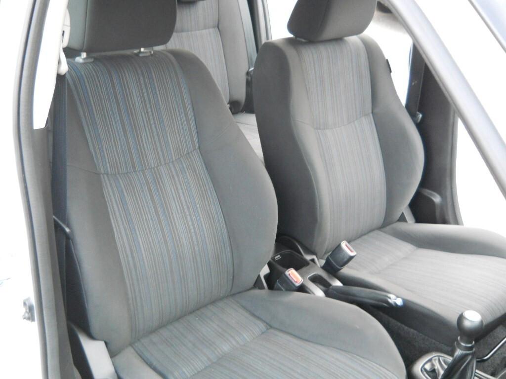 Suzuki Swift 1.3 DDiS 5 porte B-Top Bi-Color