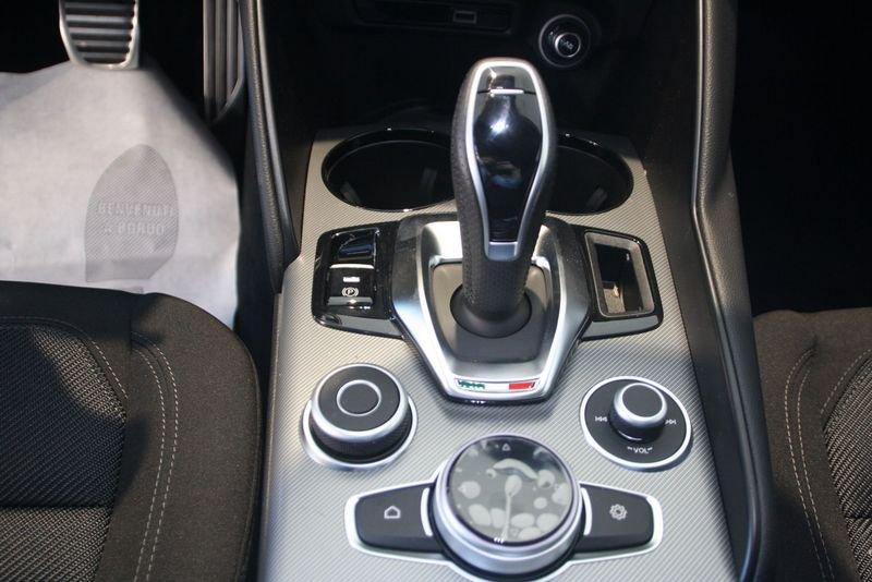 Alfa Romeo Giulia Giulia 2.2 Turbodiesel 160 CV AT8 Sprint