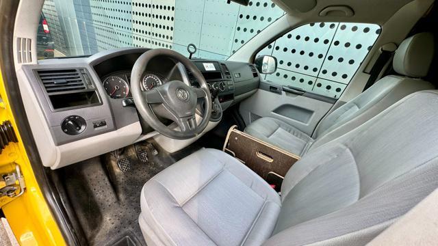 VOLKSWAGEN T5 Transporter