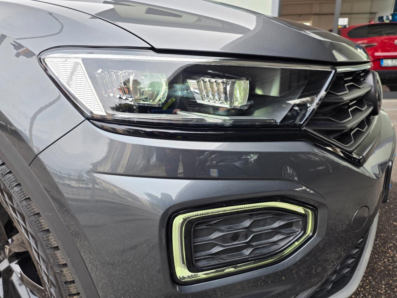 Volkswagen T-Roc 1.5 TSI 150cv Style / FULL LED + 18"