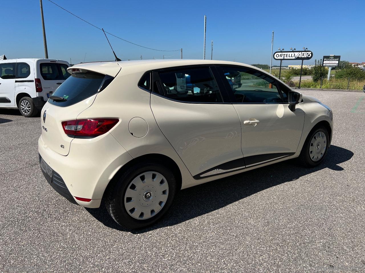 RENAULT Clio 1.5 dCi 8V 75CV S&S ENERGY ZEN N1 AUTOCARRO +IVA