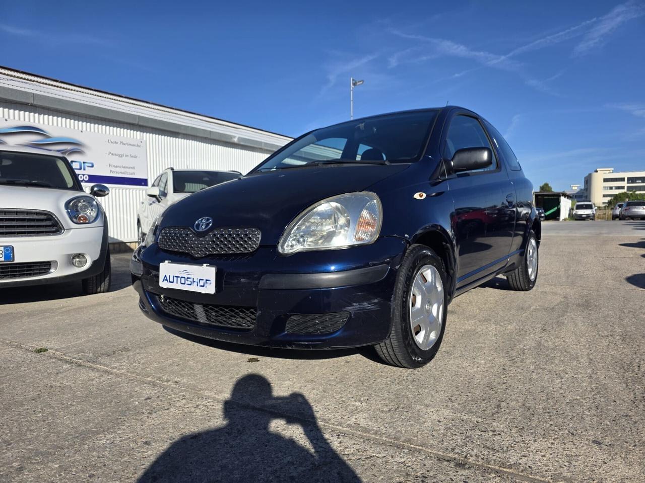 Toyota Yaris 1.0i 16V cat 3 porte Sol
