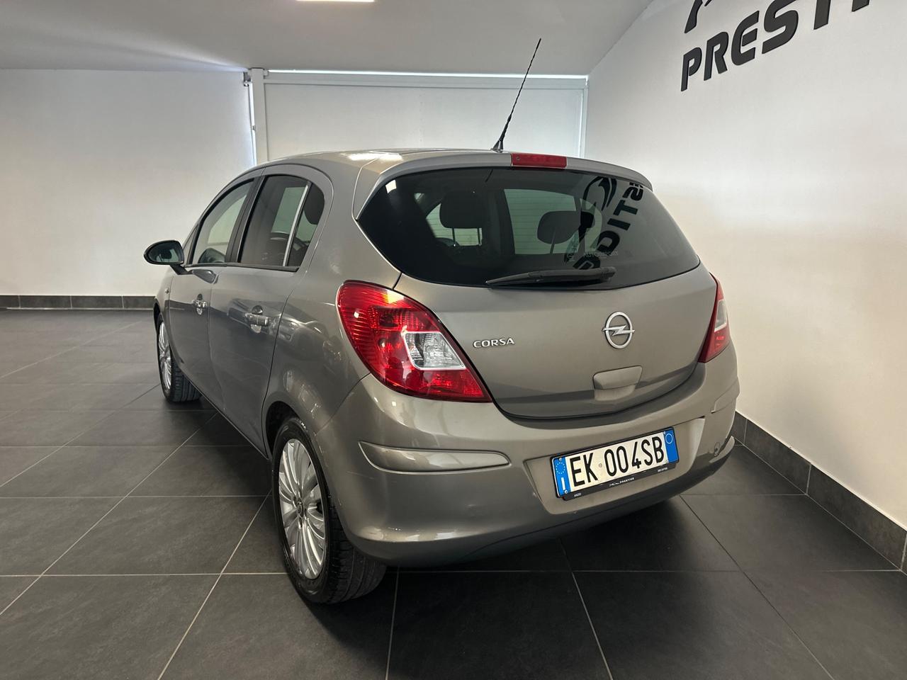OPEL CORSA 1.4 COSMO 100CV NEOPATENTATI GARANZIA