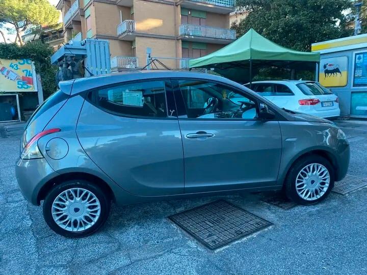Lancia Ypsilon 1.3 MJT Gold