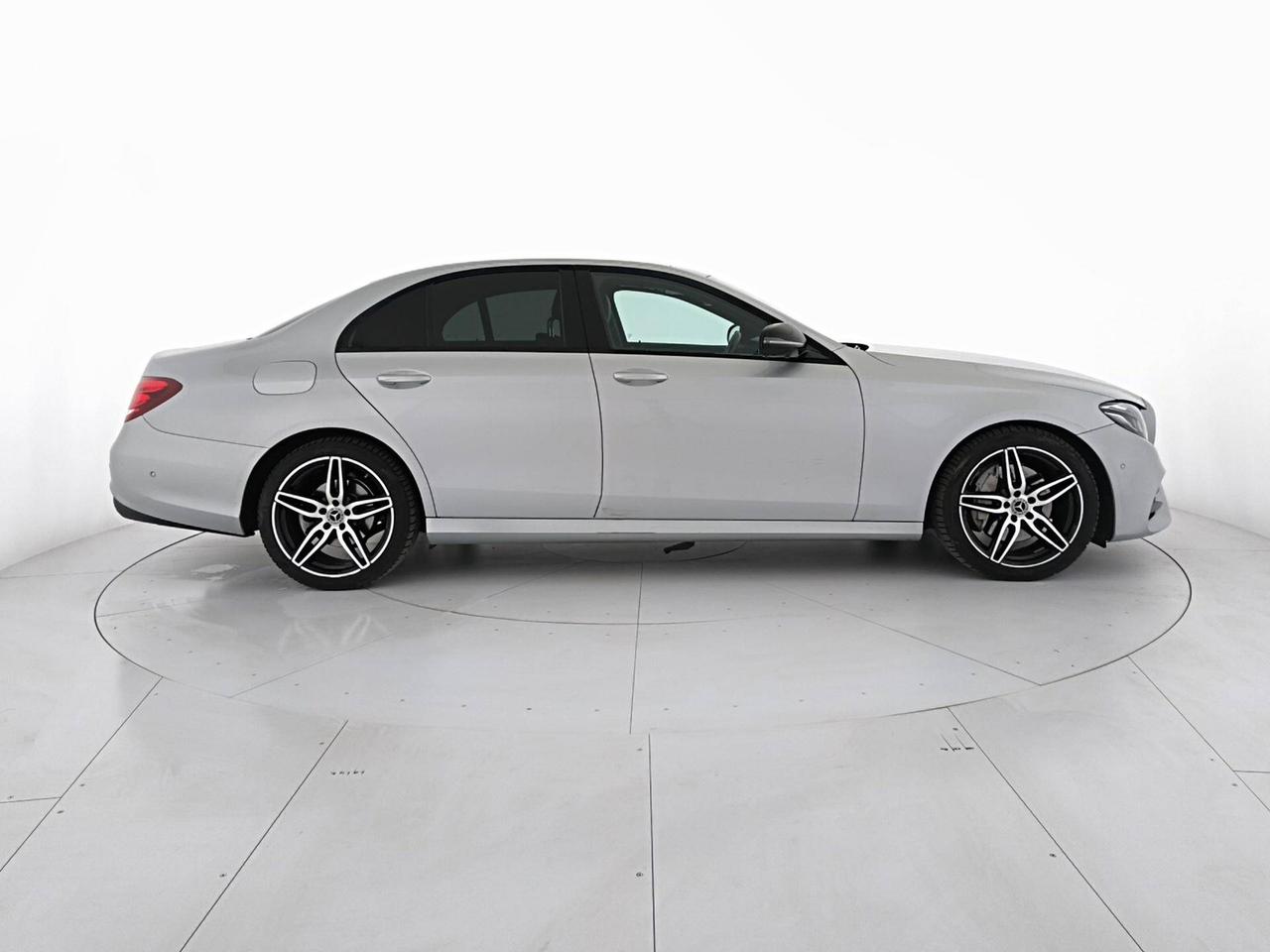 Mercedes Classe E E 220d Berlina Premium 4matic